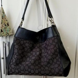 Genuine Coach Hallie Shoulder Bag Signature